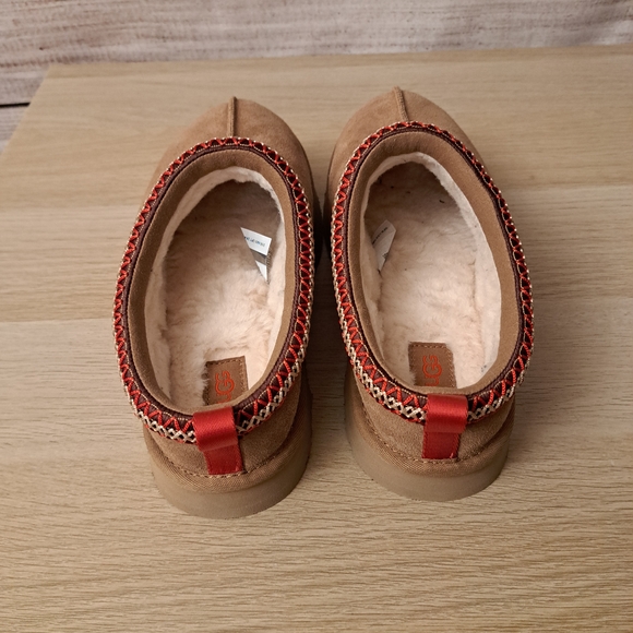 UGG Tasman Mule Slippers in Chestnut with Red Trim - Picture 4 of 7